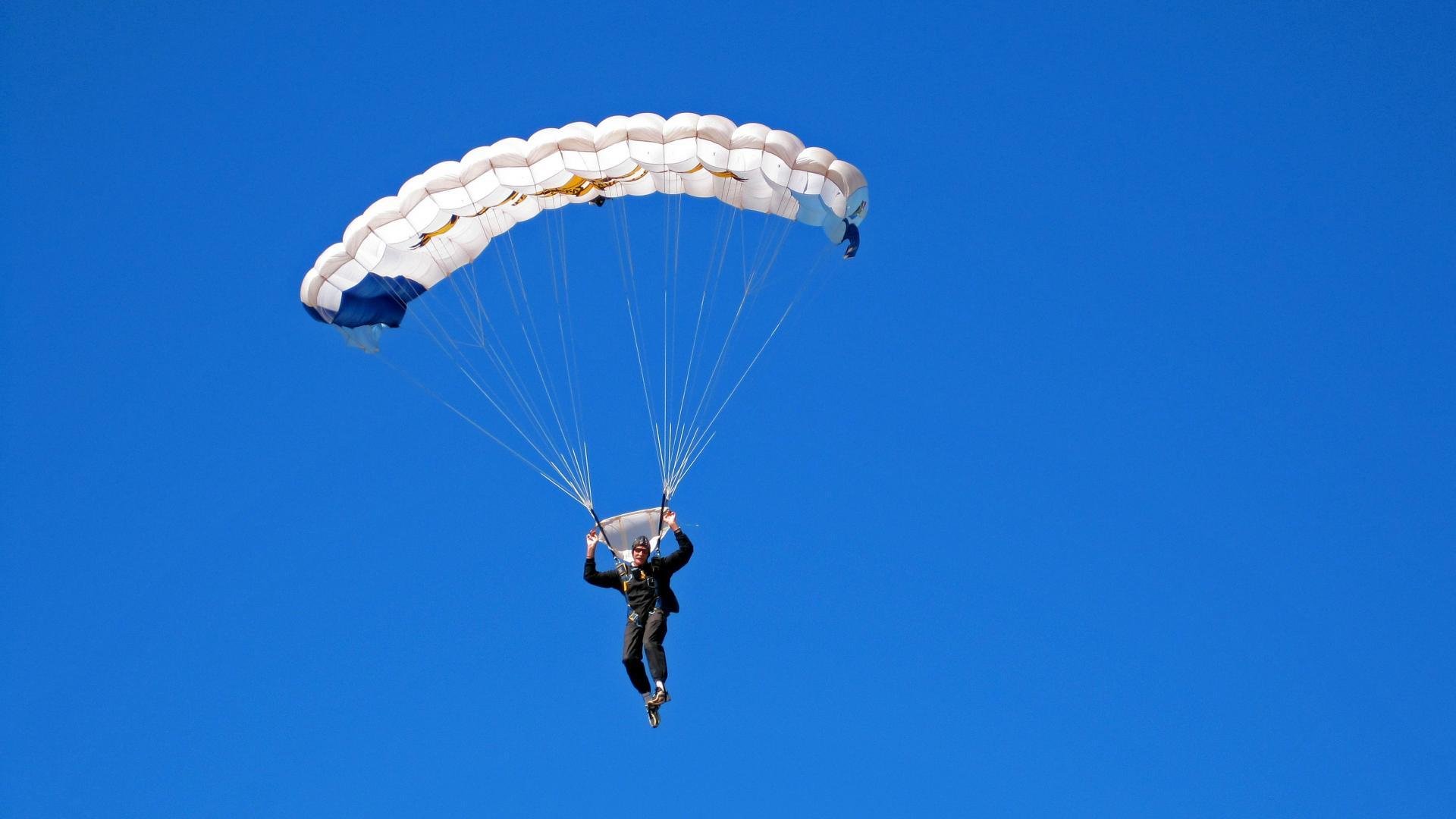 国际马拉松赛跑者成绩刷新,国际马拉松赛跑者成绩刷新时间