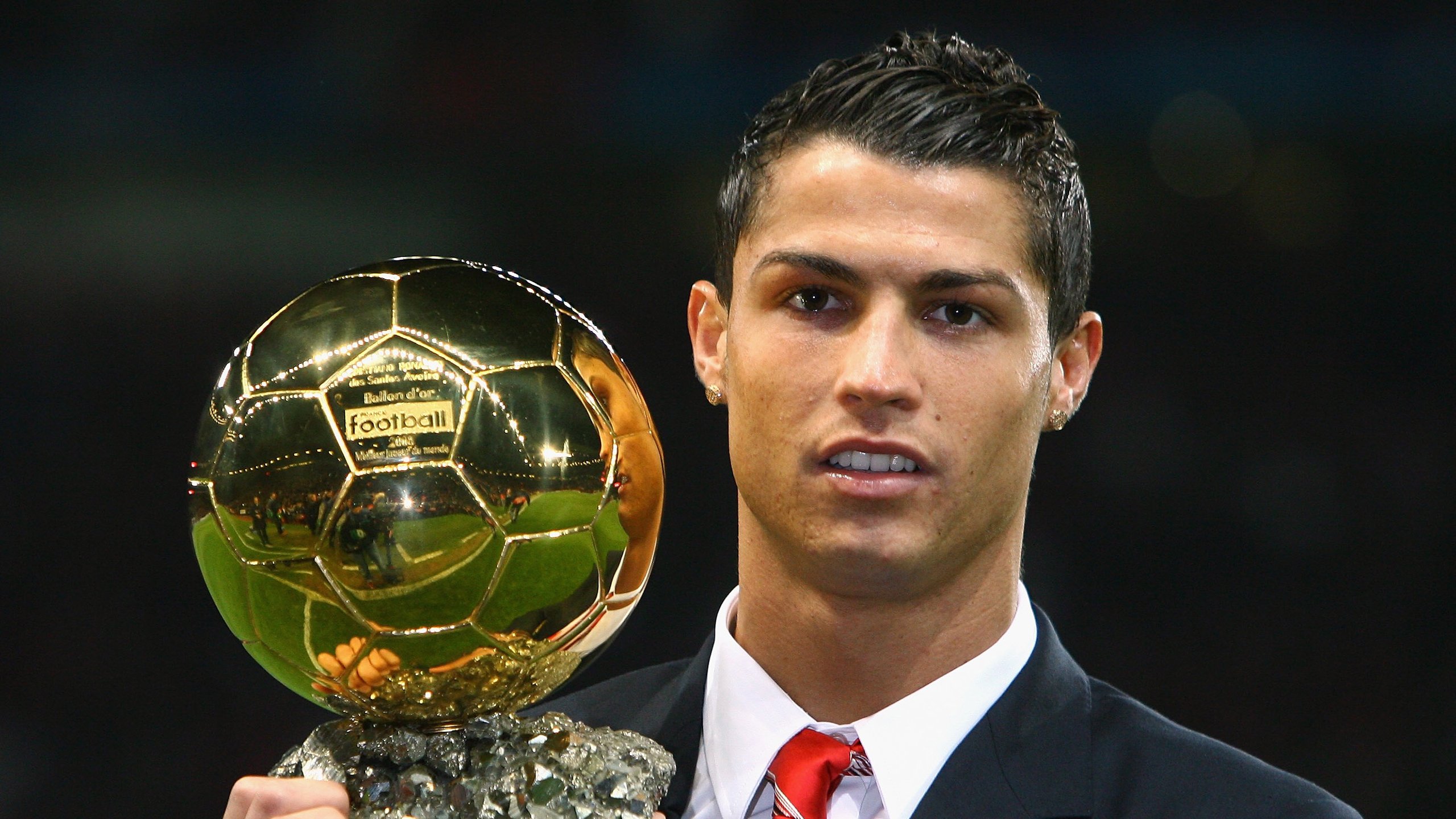 足球职业联赛多项技术指标创新高，业余足球联赛方案