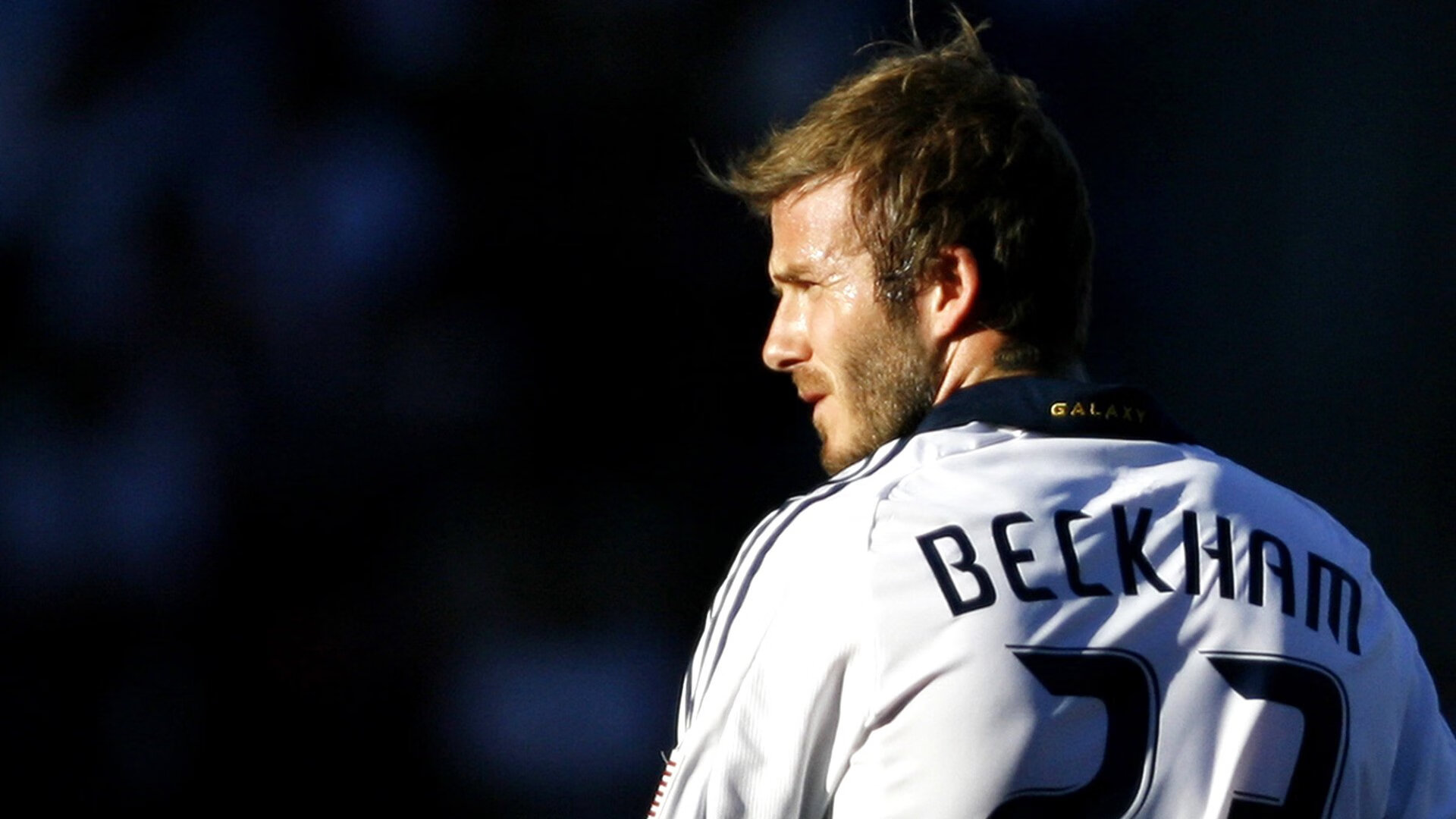 英超争夺白热化：最后角逐，精彩纷呈！，英超热刺别名白百何